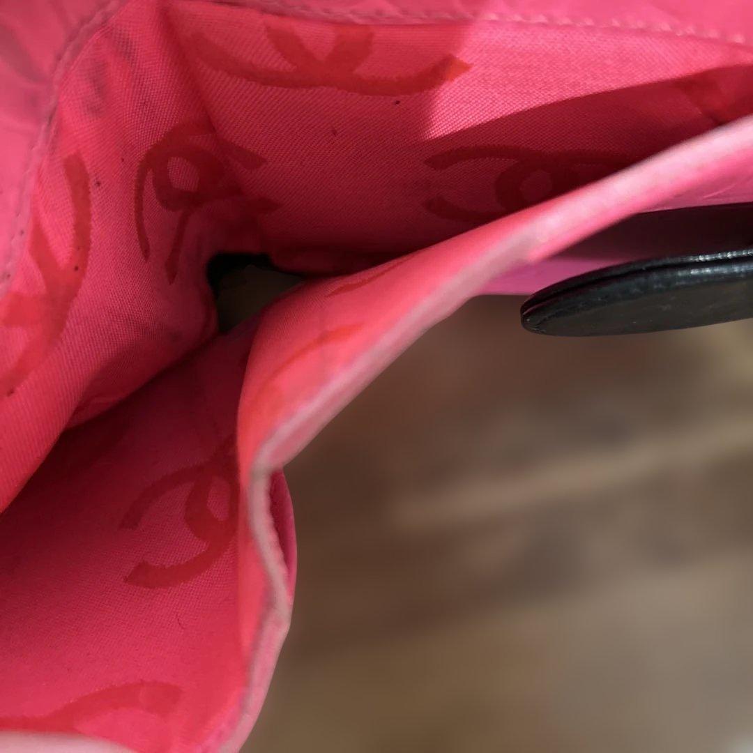 p*y様 CHANEL 二つ折り財布 ブラック