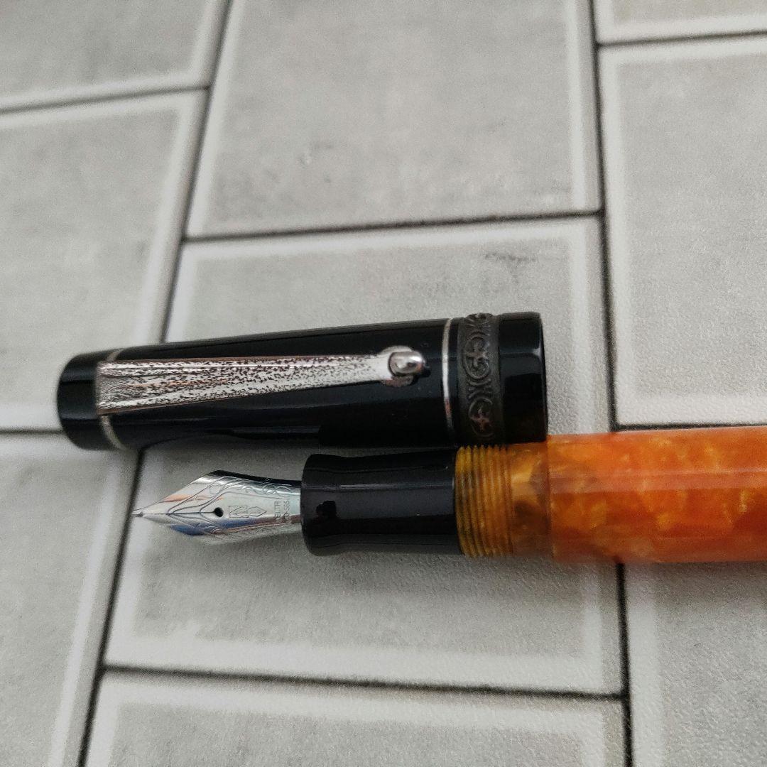 デルタ（delta）ドルチェビータ 万年筆 ボールペンセット 箱付き