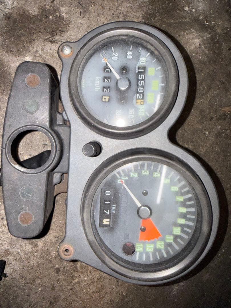 ゼファー400初期型メーター55682km ゼファー400初期型メーター55682km