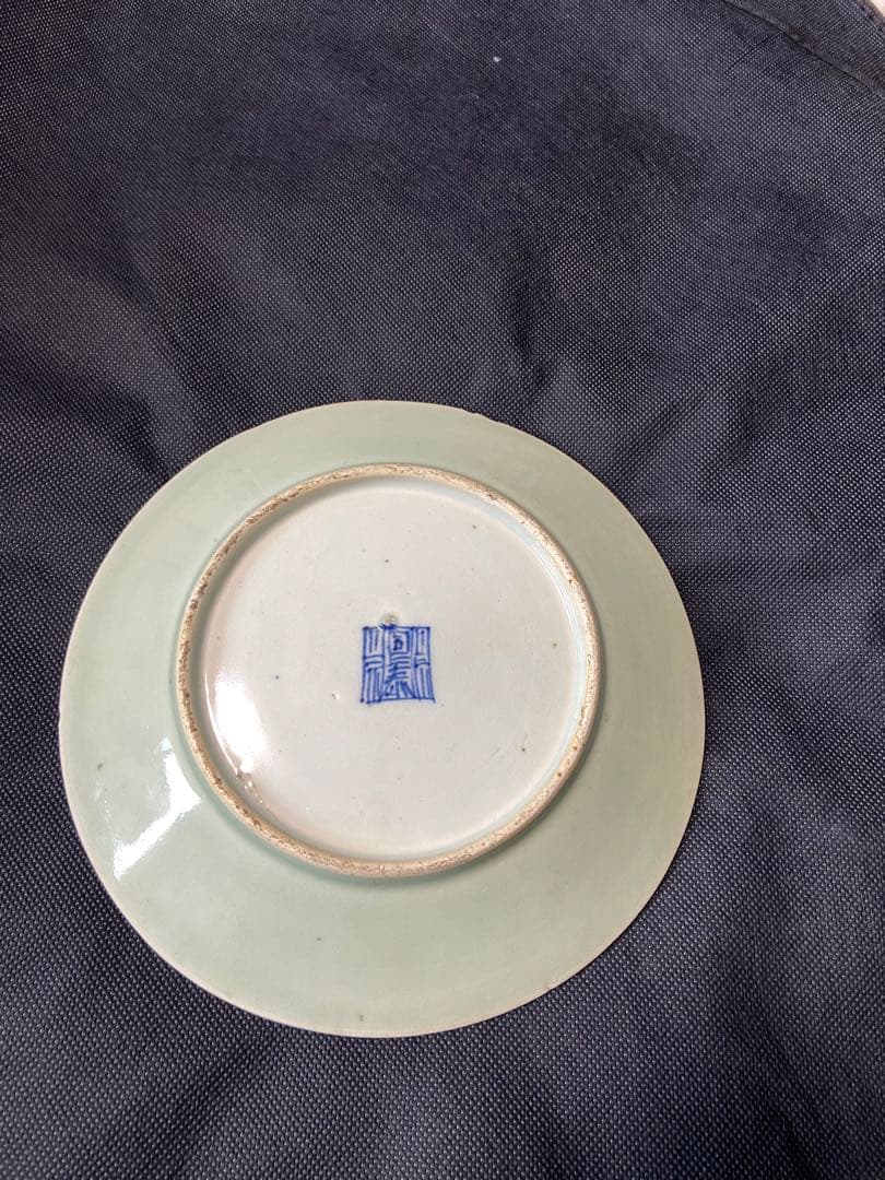 中国古美術品　大清嘉慶時代　同泰款 花卉蝶鳥中皿　本物保証　22cm