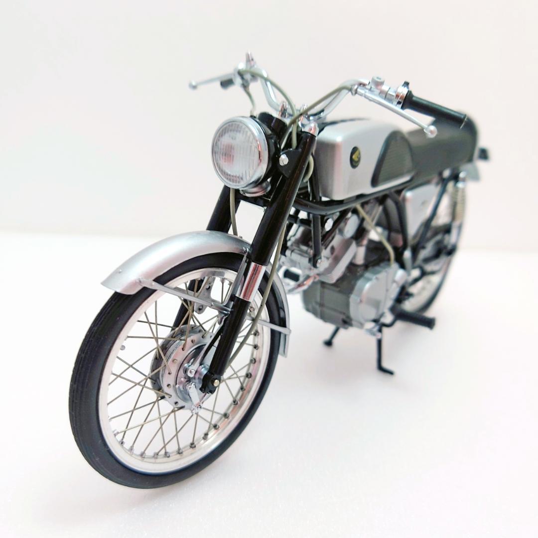希少 EBBRO ホンダ CR110 ストリート 1962 バイク 精密模型 ホンダ