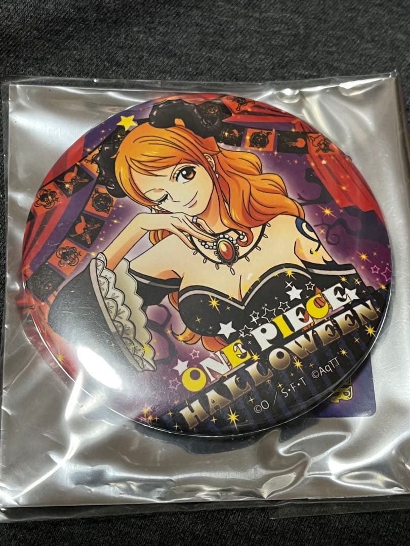 ワンピースタワー限定 ハロウィン 缶バッジ 2017 ロー ナミ ロビン