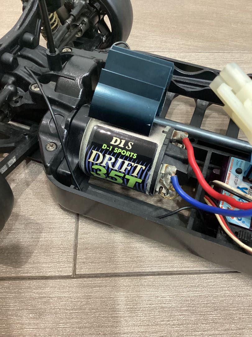 タミヤ　スカイライン　ニスモGT-R R34 TB-02シャーシ 1/10