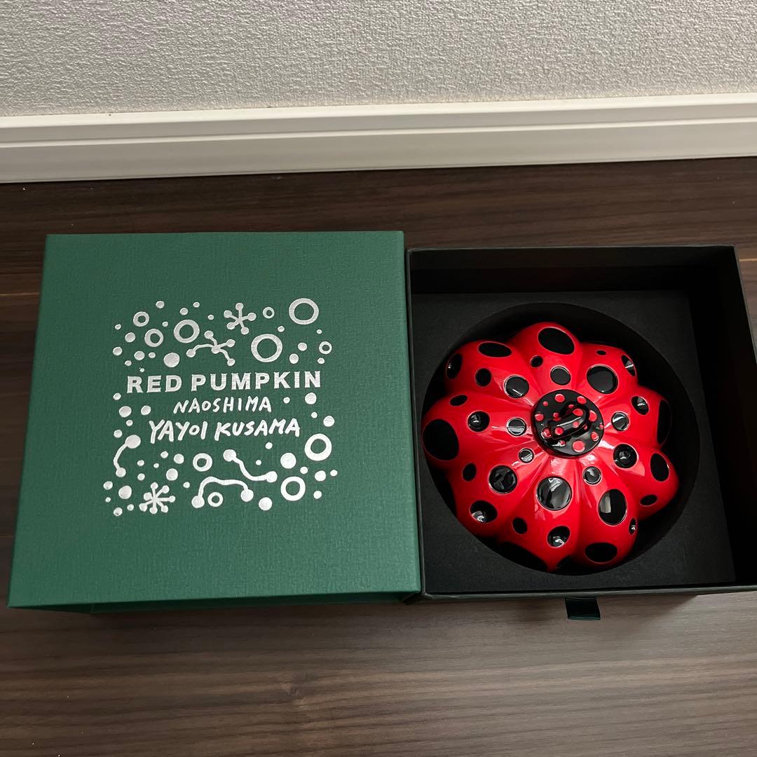 直島限定レッドパンプキン(赤かぼちゃ)オブジェ 草間彌生 YAYOIKUSAMA