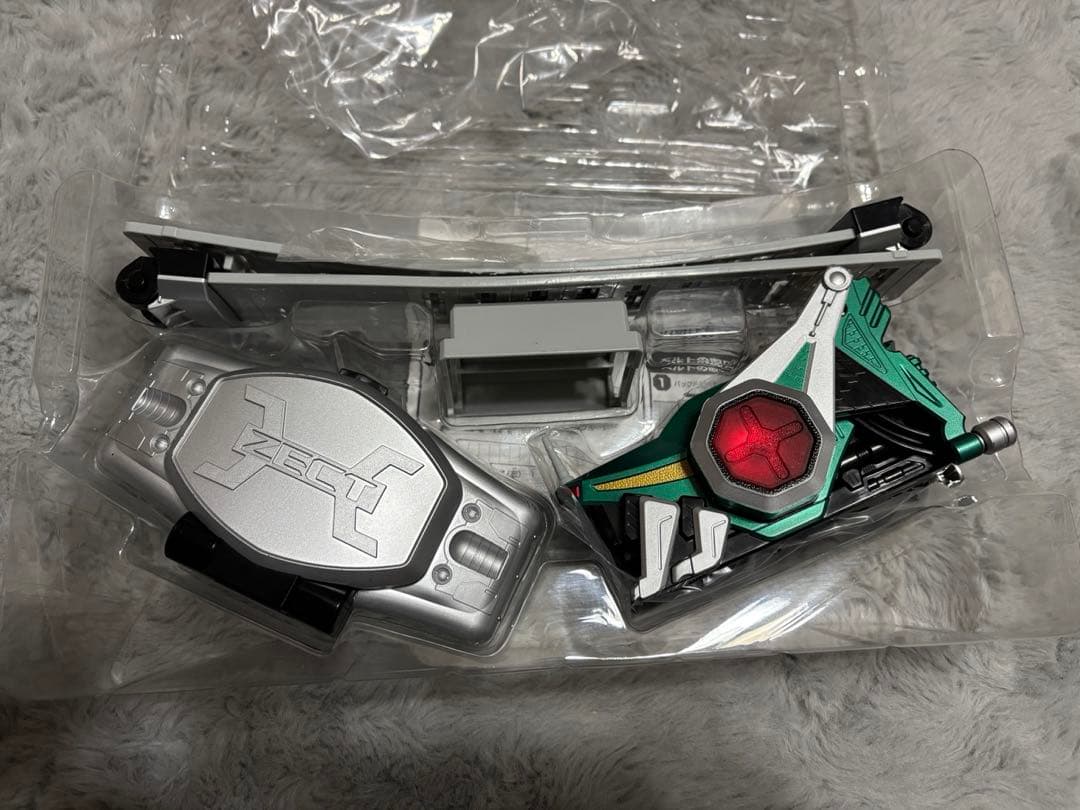 仮面ライダーカブト 変身ベルト DX ホッパーゼクター、ガタックダブルカリバー