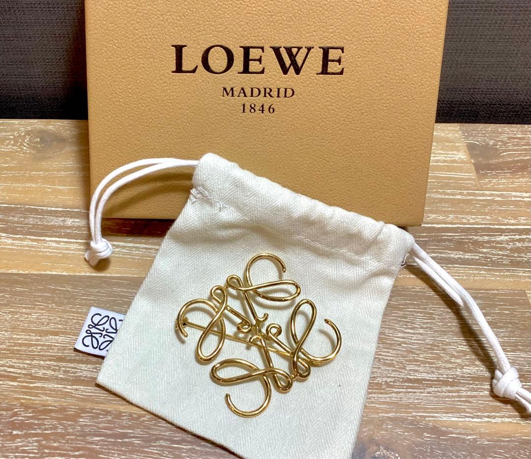 ロエベLOEWE ブローチ アナグラム ゴールド シルバー ピンクゴールド