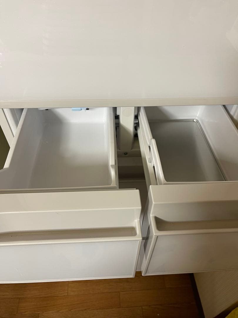 日立 R-S40K(XW)型 冷蔵庫 2020年製　送料込み⭐︎お値下げしました⭐︎