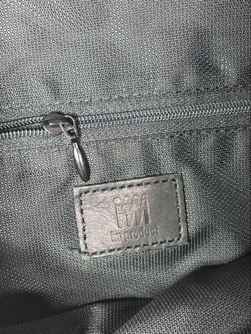 IM product（アイムプロダクト）イッセイミヤケ　レザー　ショルダーバッグ