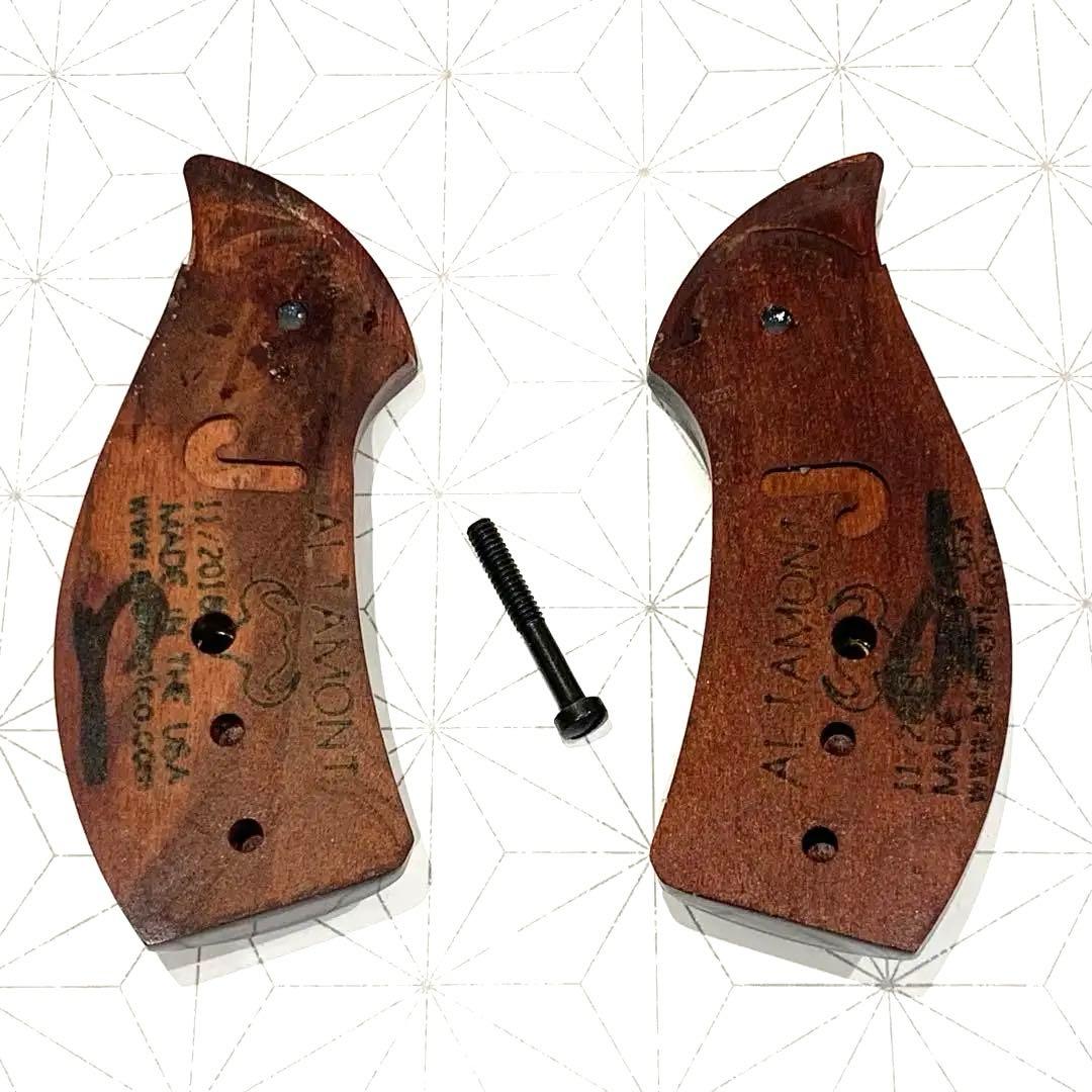 アルタモント S&W Jフレーム チェッカー / グリップ