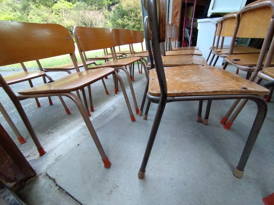 16脚セット 昭和レトロ 古い幼稚園・保育園のイス 学校イス 引取限定