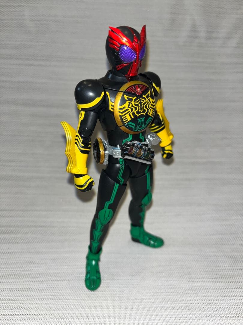 S.H.Figuarts真骨彫製法 仮面ライダーオーズ タトバ パープルアイ付属