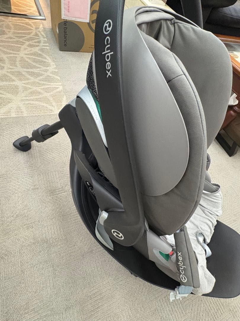 Carson st.r*さま専用】Cybex チャイルドシート Cybex チャイルドシート