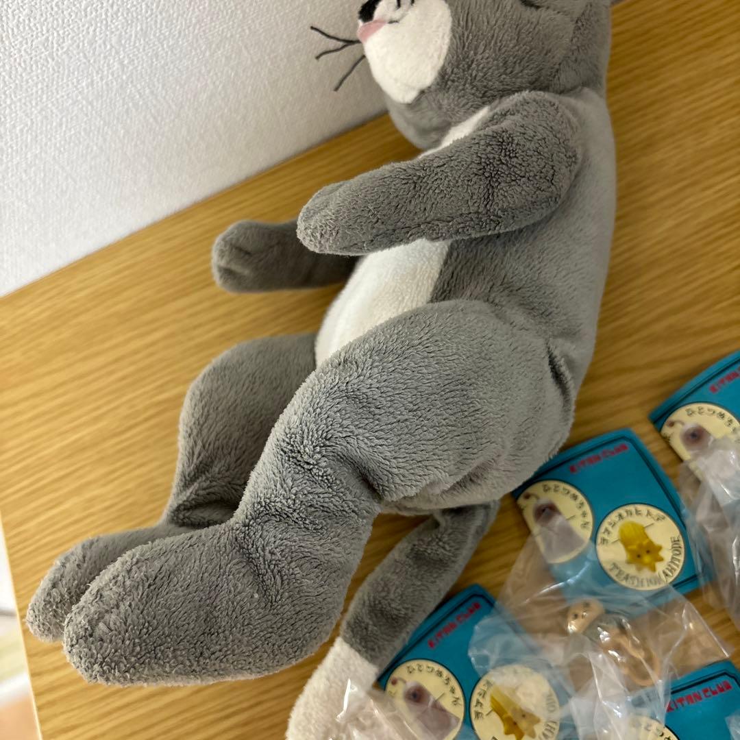 IKEA ヒグチユウコ せかいいちのねこモデル　ぬいぐるみ　フィギュア