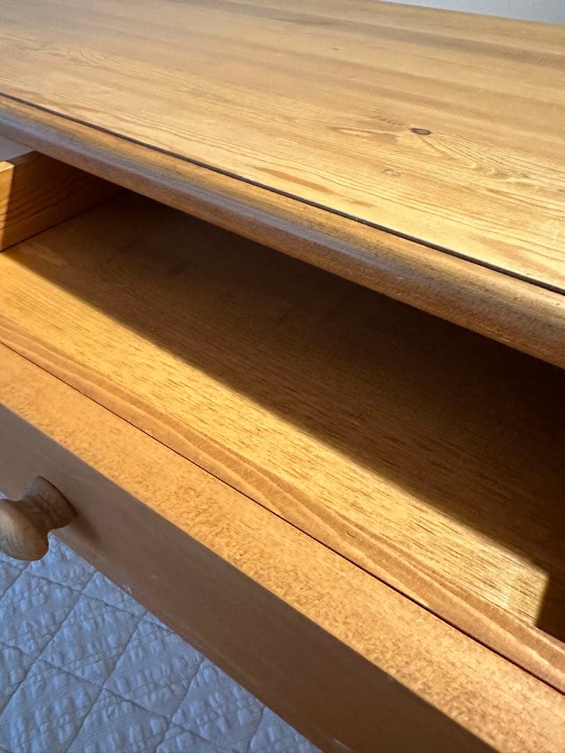 無垢材　ダイニングテーブル