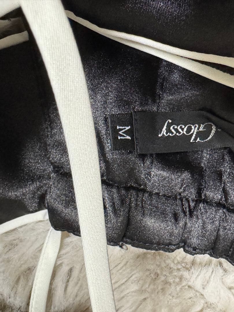 Robe de Fleurs オフショルダー ブラックミニドレス