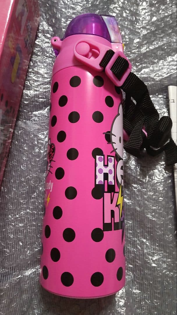 サンリオ ハロー キティ 水筒 600ml