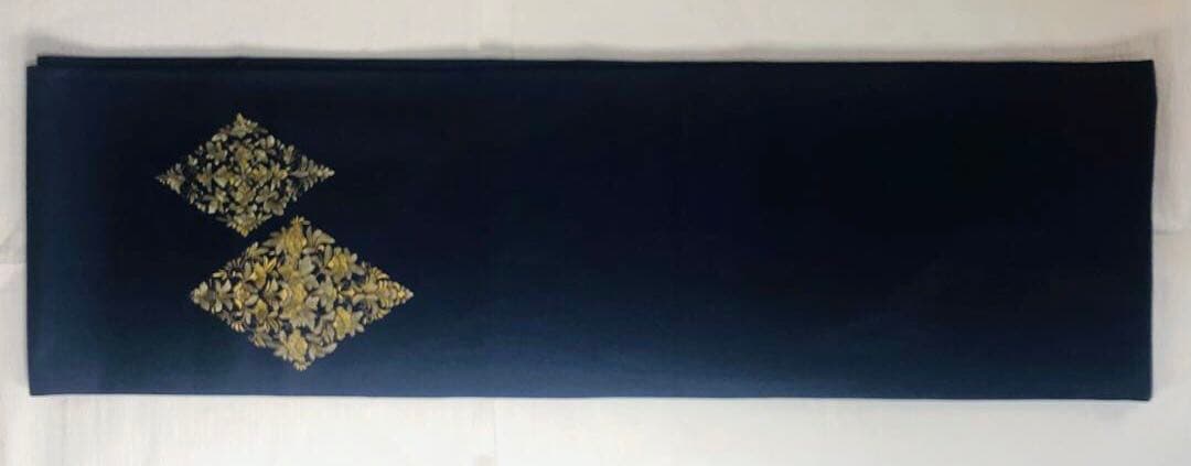美品 並尺】袋帯 貴久樹 刺繍 金 更紗 帯丈430cm 帯幅31cm - メルカリ