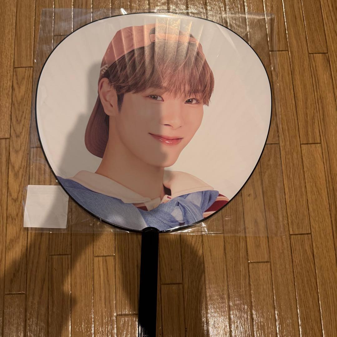 DXTEEN 福田歩汰 うちわ FULL OUT 有明アリーナ - メルカリ