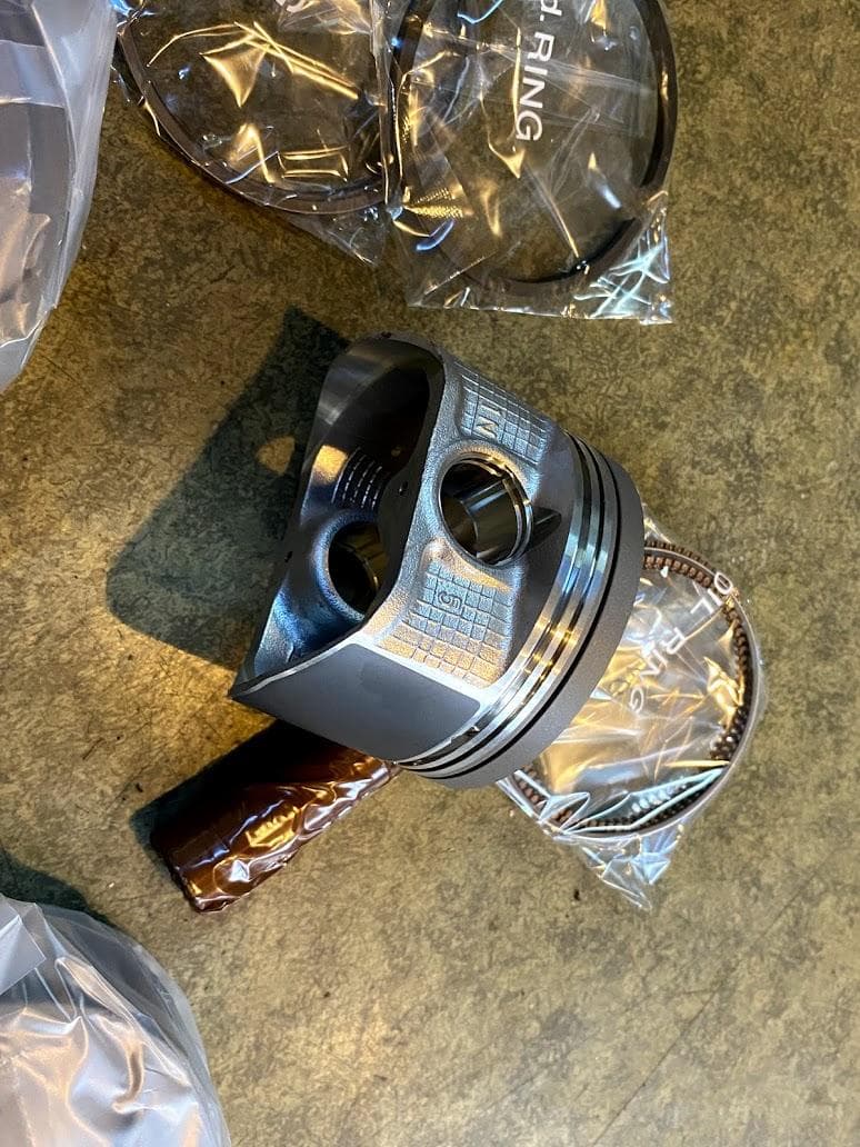 S15シルビアオーテック純正ピストン