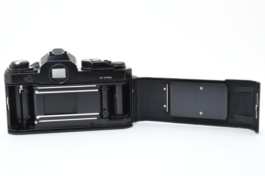 超美品 NIKON FE ブラック フィルムカメラ モルト新品交換済 H124