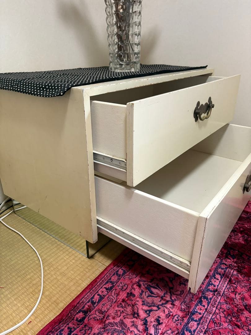 アンティーク クラシックデザイン 木製タンス 2引き出し