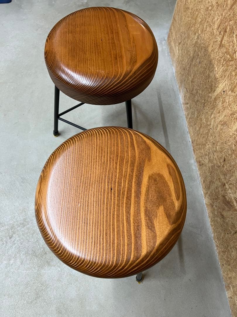 ブラウン円形スツール2脚セット