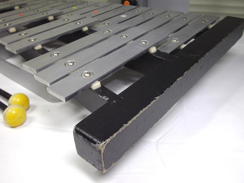 マーチンググロッケン 鉄琴 スズキMG-25L 小中学用ホルダー 子供用