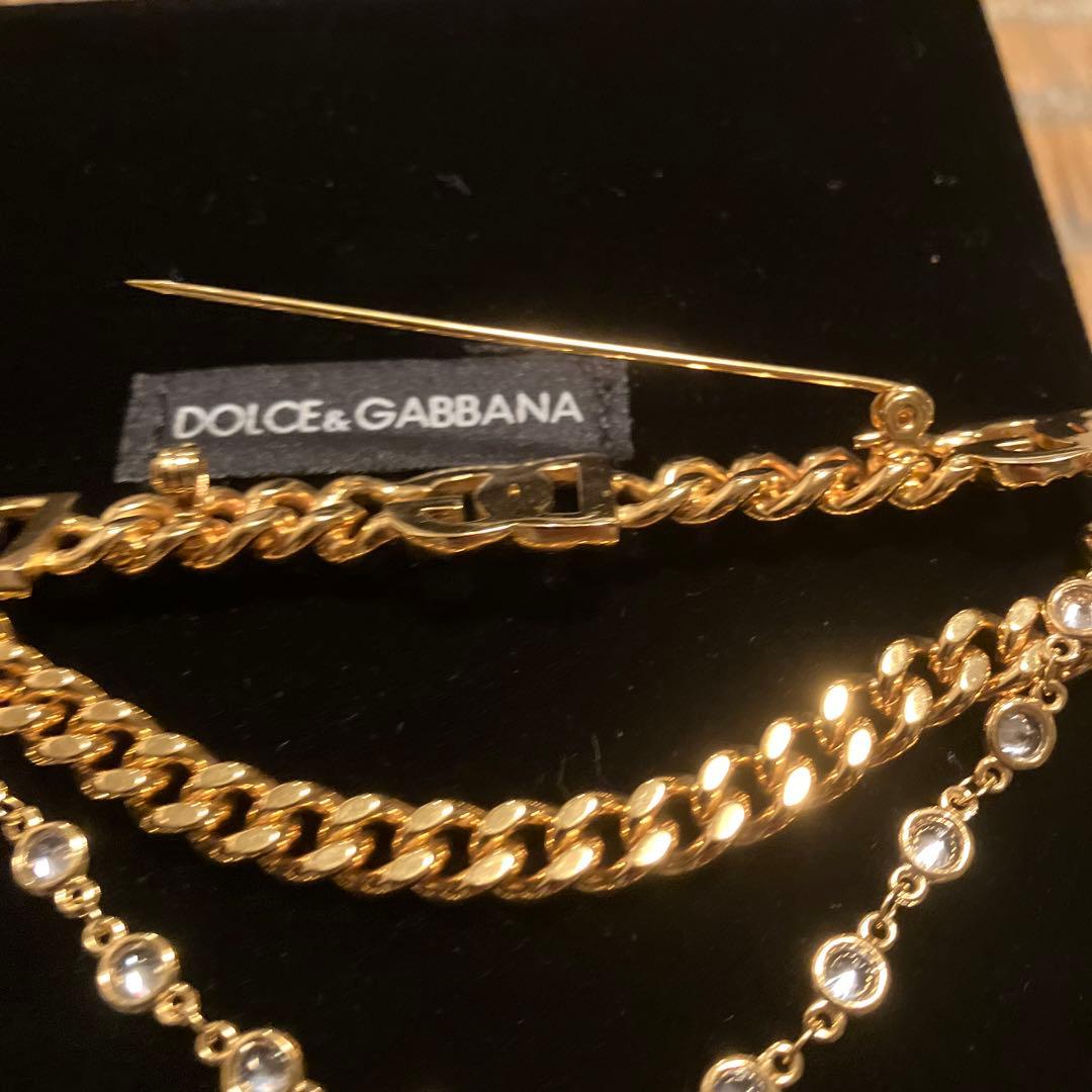 ドルチェアンドガッバーナ ブローチ ロゴ ストーン ゴールド