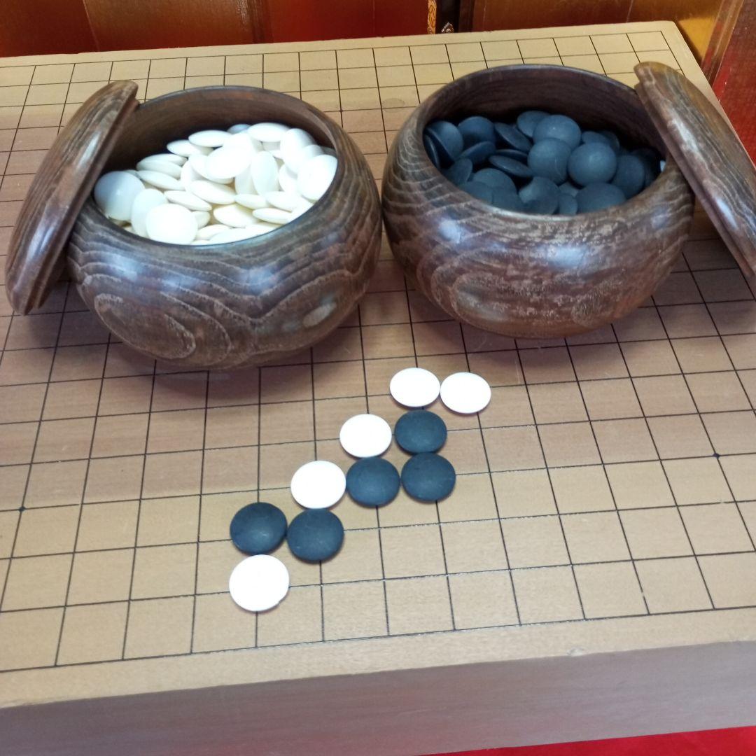 本格囲碁盤　本榧　碁盤囲碁　ヘソあり美品　高級品昭和レトロ　脚付囲碁盤碁石セット