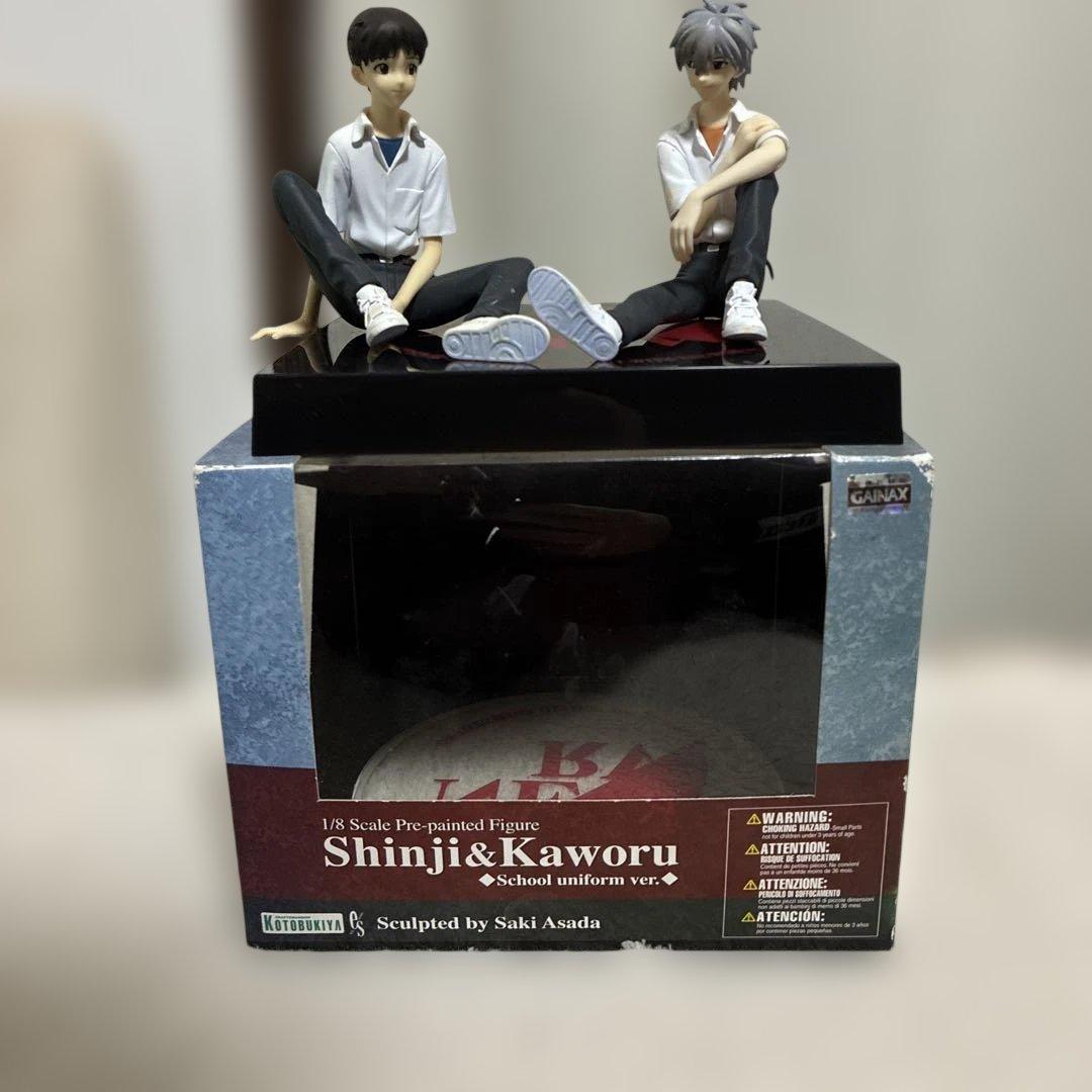 シンジ&カヲル 1/8スケールフィギュア 学校制服ver.