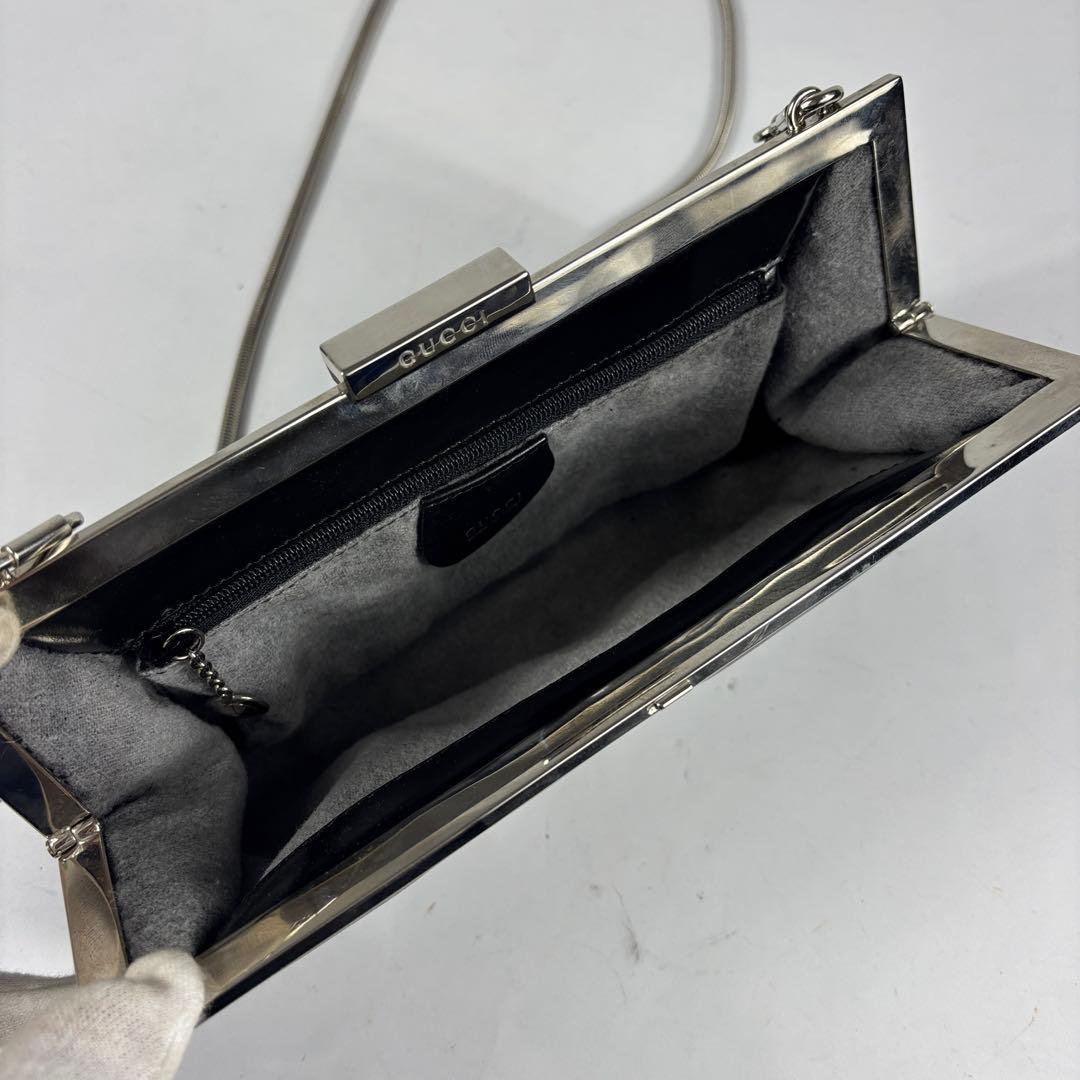 GUCCI ショルダーバッグ　 パテントレザー　 がま口　チェーン　ブラック