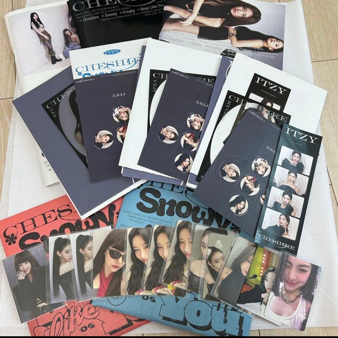 ITZY アルバム 21枚＋トレカ66枚＋付属品＋缶バッジ＋キーホルダー セット