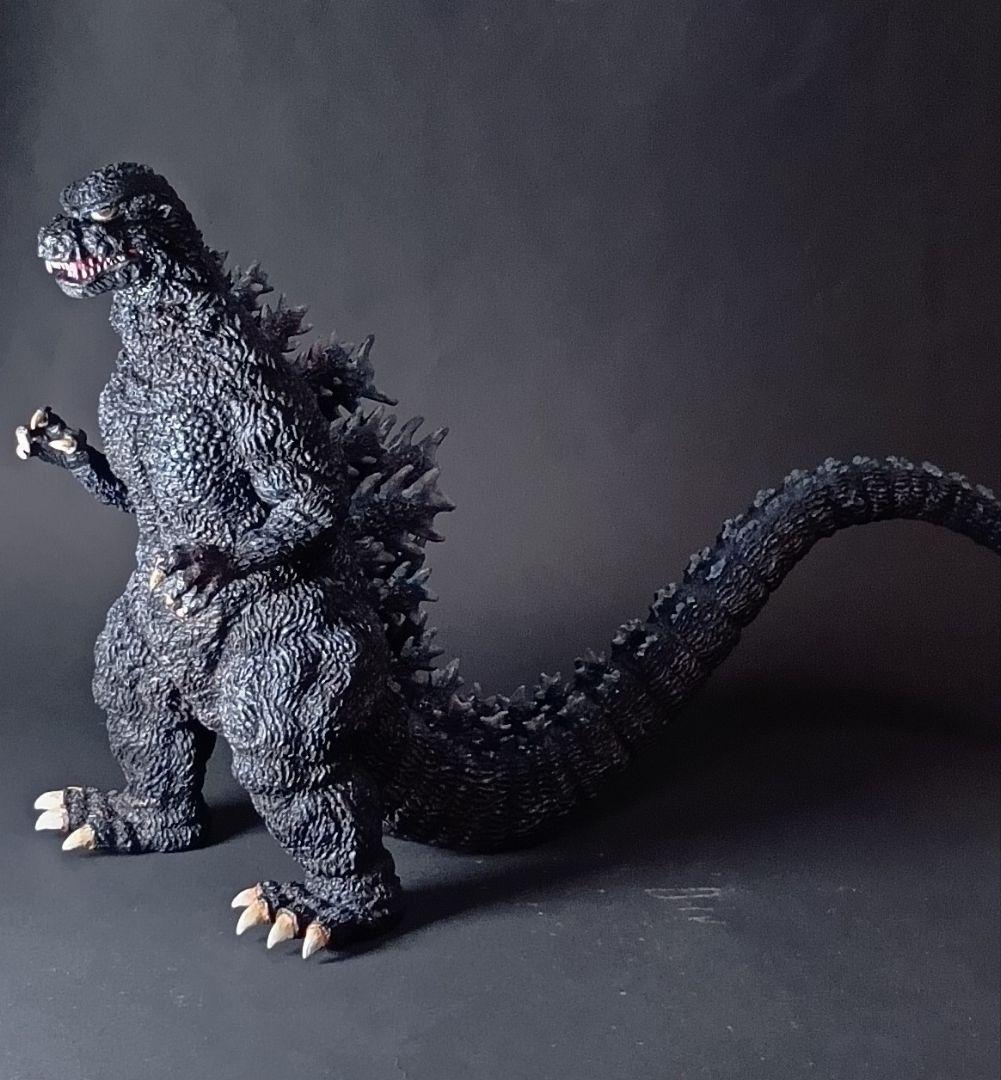 海洋堂 ゴジラ（1984）1/400ミドルサイズソフビキット 塗装完成品