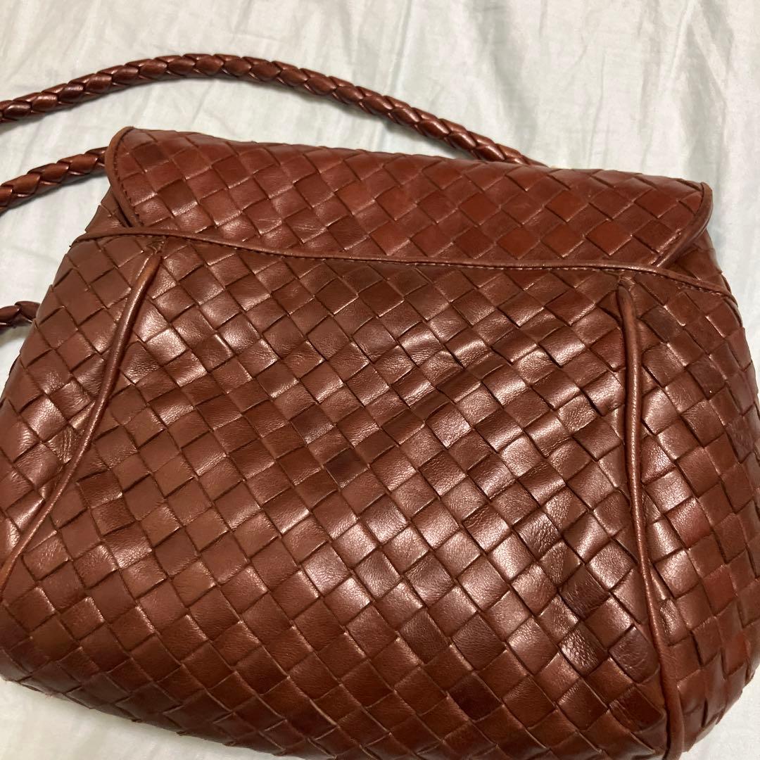 ボッテガべネタ　イントレチャート ショルダーバッグ