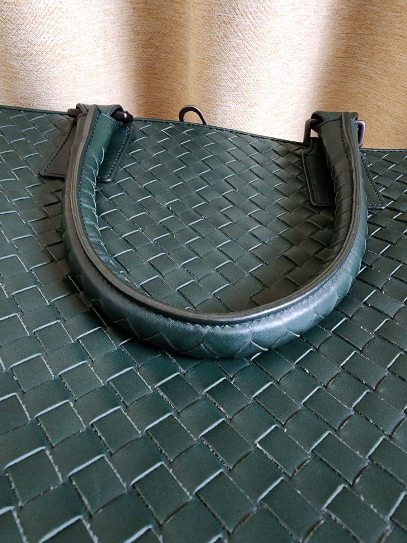 とても綺麗　ボッテガヴェネタ　編み込み　ビジネスバッグ　書類鞄 A4