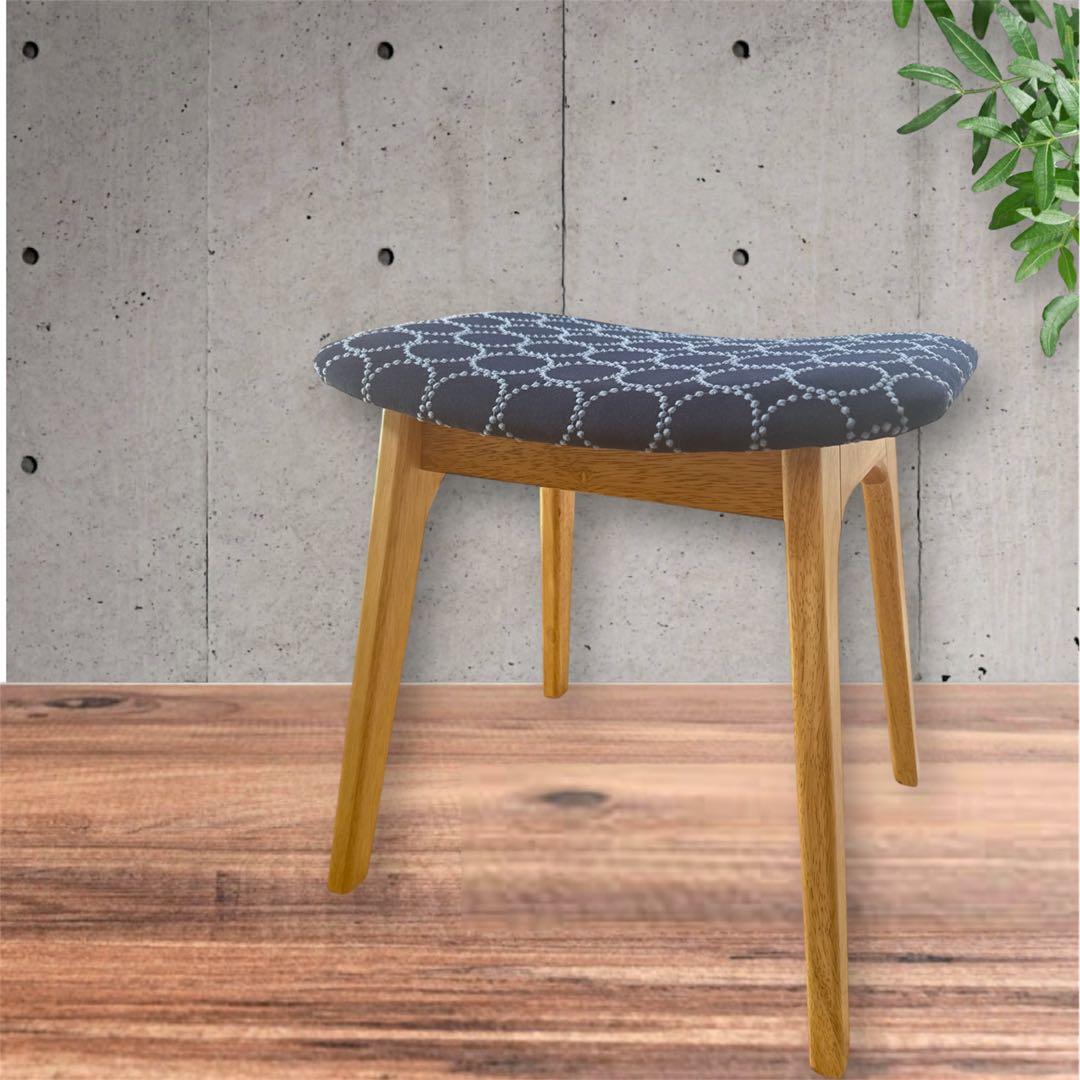 ミナペルホネン生地使用スツール イス　椅子　チェア　オットマン　インテリア家具