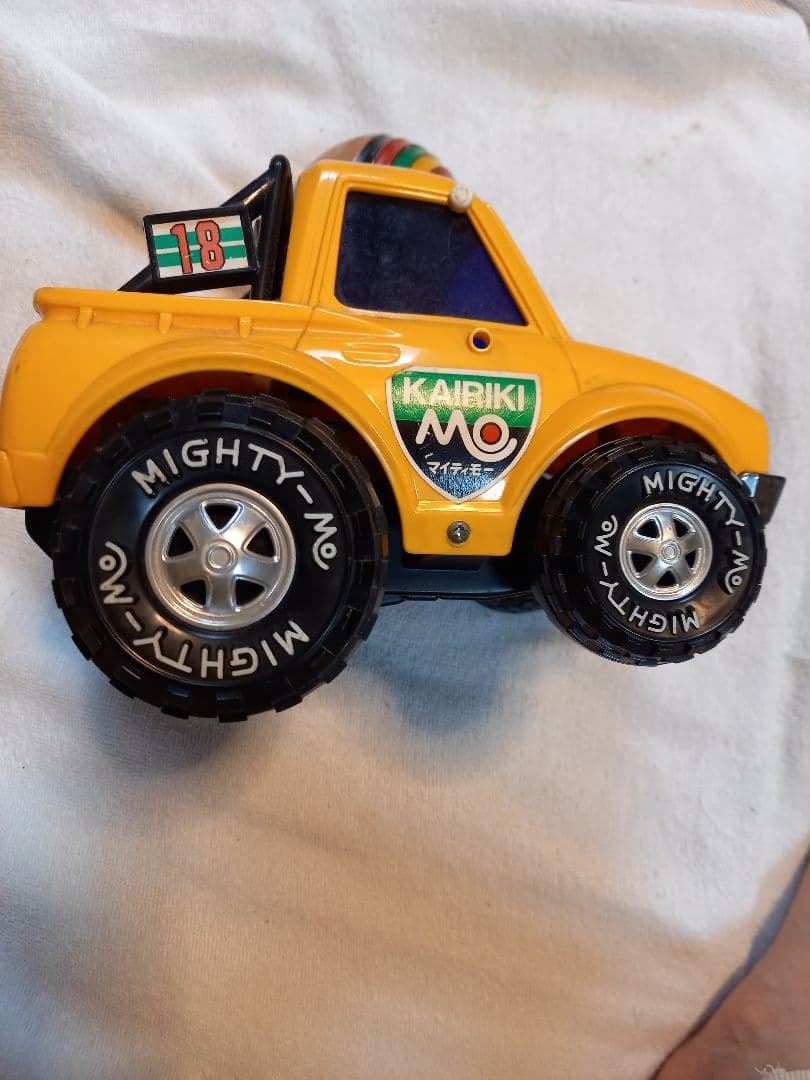 スーパーサファリ　車