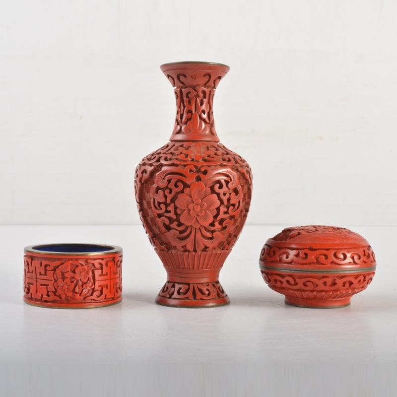 中国　剔紅　堆朱　内七宝　花文瓶　蓋物など　3点まとめて　V　6260
