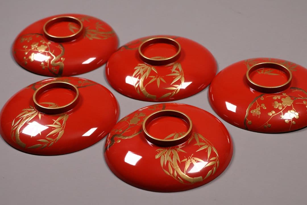 【CM246】時代木製漆器 松竹梅 金蒔絵 朱塗 引盃 五客 木製漆器 小皿 杯