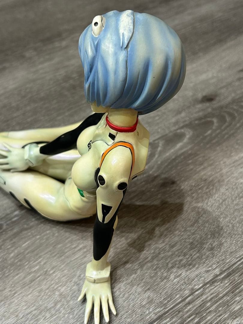 1/4スケール コールドキャスト製塗装完成品 綾波レイ エヴァンゲリオン