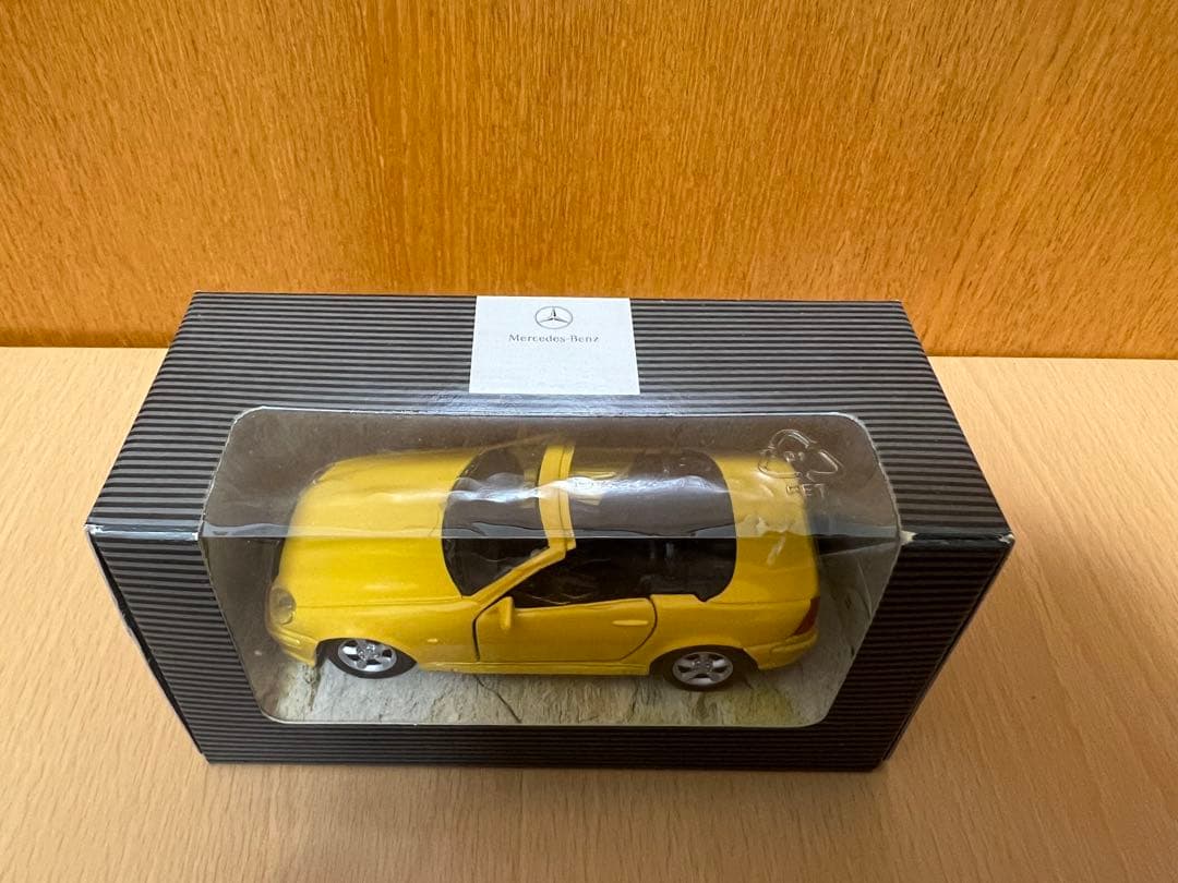 【希少】メルセデスベンツ SLK230 初代 ディーラー特注 イエロー ミニカー