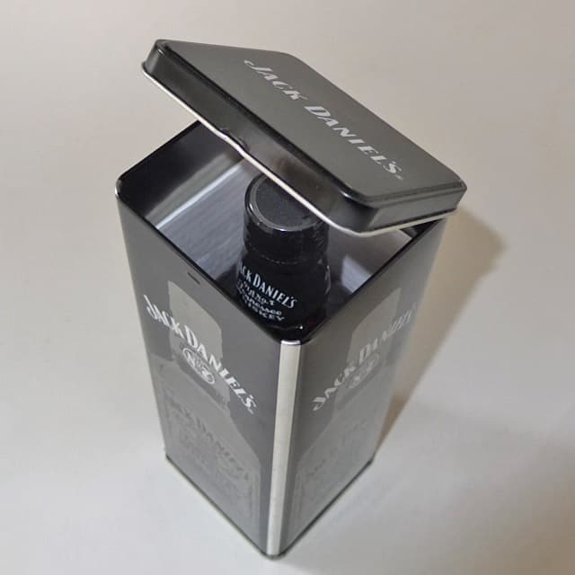 Jack Daniel'sNo.7テネシーウイスキー700ml 40%缶Box入