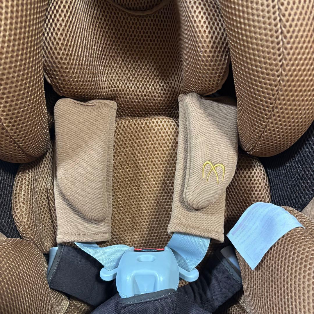 美品　AILEBEBE エールべべ クルットNT2 プラウド チャイルドシート