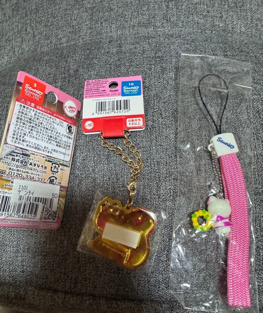 ♡ハローキティ♡ご当地　根付ストラップ/ボールペンなど38個　未開封多数