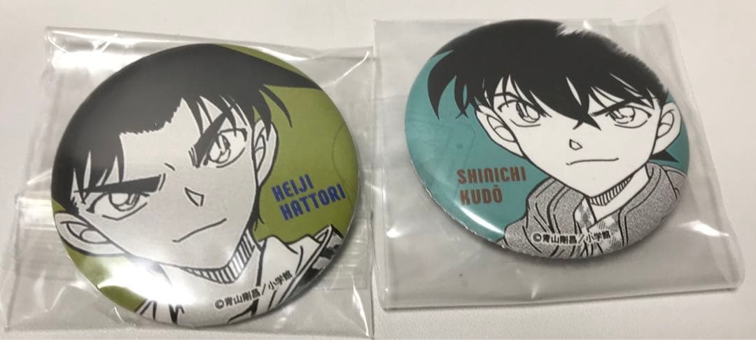 名探偵コナン コナンアプリ限定 缶バッジ 工藤新一 服部平次2021 緋色