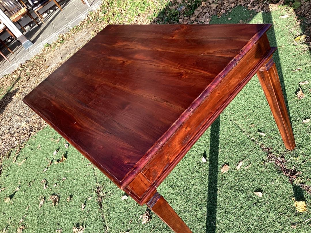 [梅村千恵美] アンティーク調　ダイニングテーブル　マホガニー