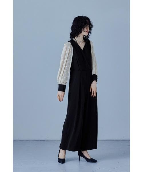 美品 niana ニアナ パンツドレス オールインワン M パーティー お呼ばれ