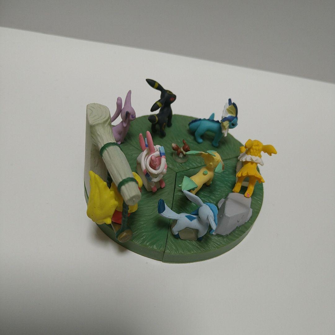 【匿名配送】立体ポケモン図鑑BW MOVIE 16th ver イーブイフレンズ