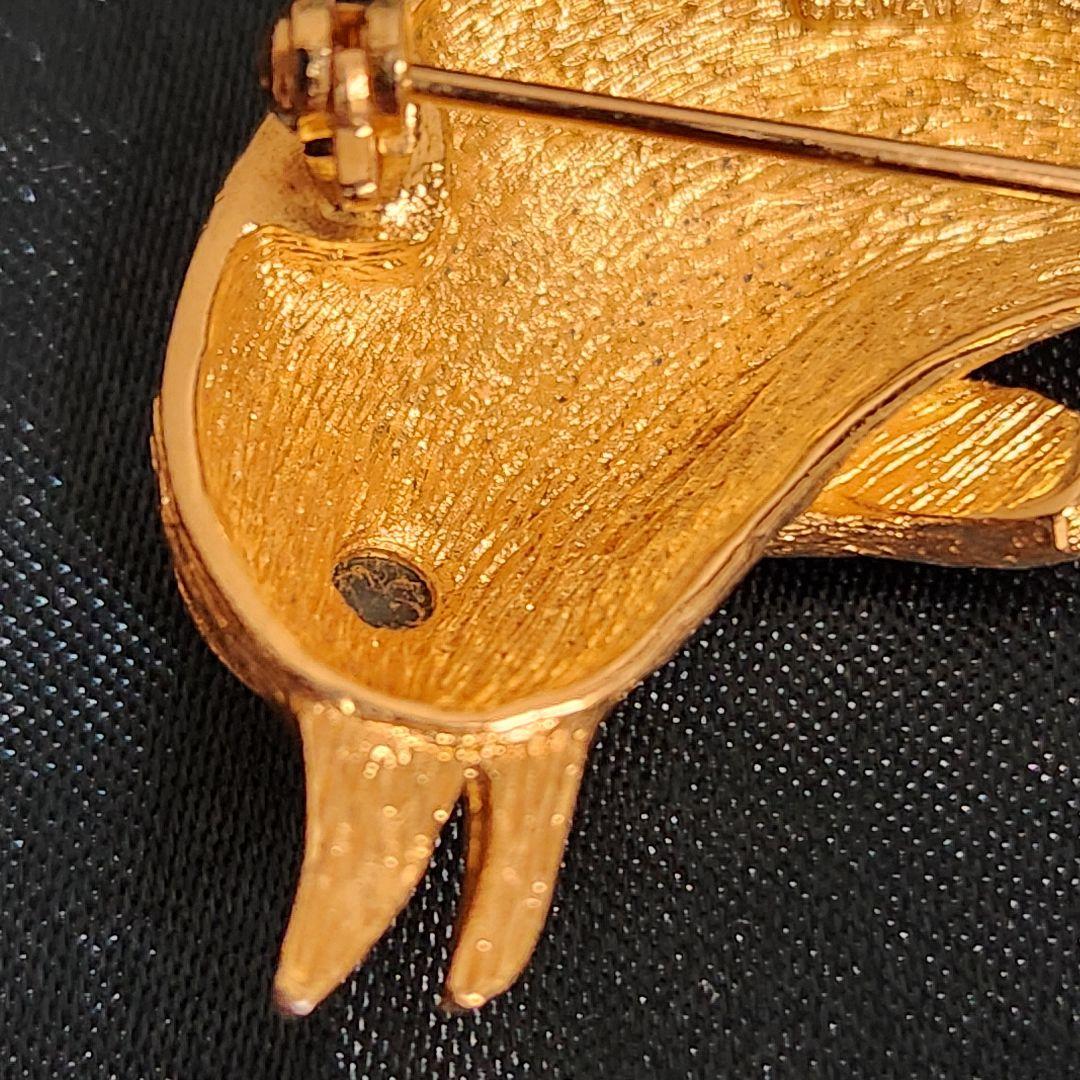 Tanishipi様検討中クリスチャン ディオール ドルフィン イルカ ブローチ