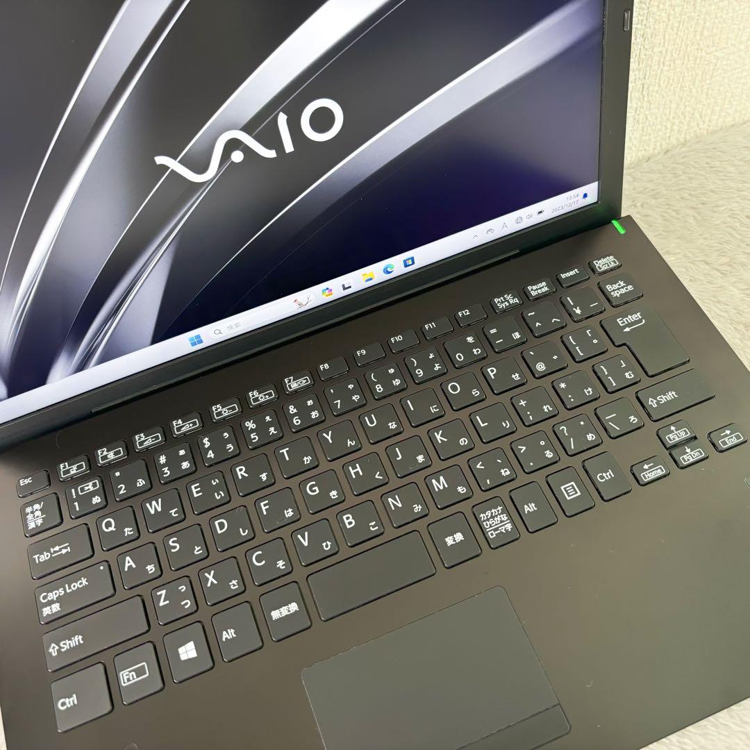 軽量薄型 VAIO Pro PG i5 8世代ノートパソコンSSD256GB